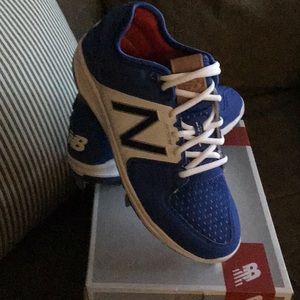 Men’s / big boys New Balance baseball cleats